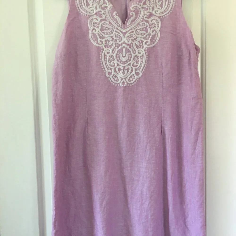 Talbots Lavender with White Embroidery Sleeveless Dress Knee Length 16 Petite - Picture 2 of 8